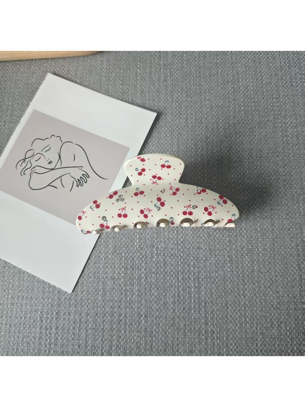 Beau - Star-Patterned Hair Clip