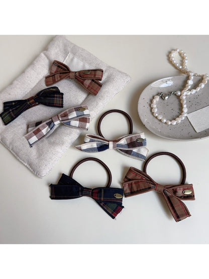 Gifty - Bow Shaped Hair Ties and Hair Clips
