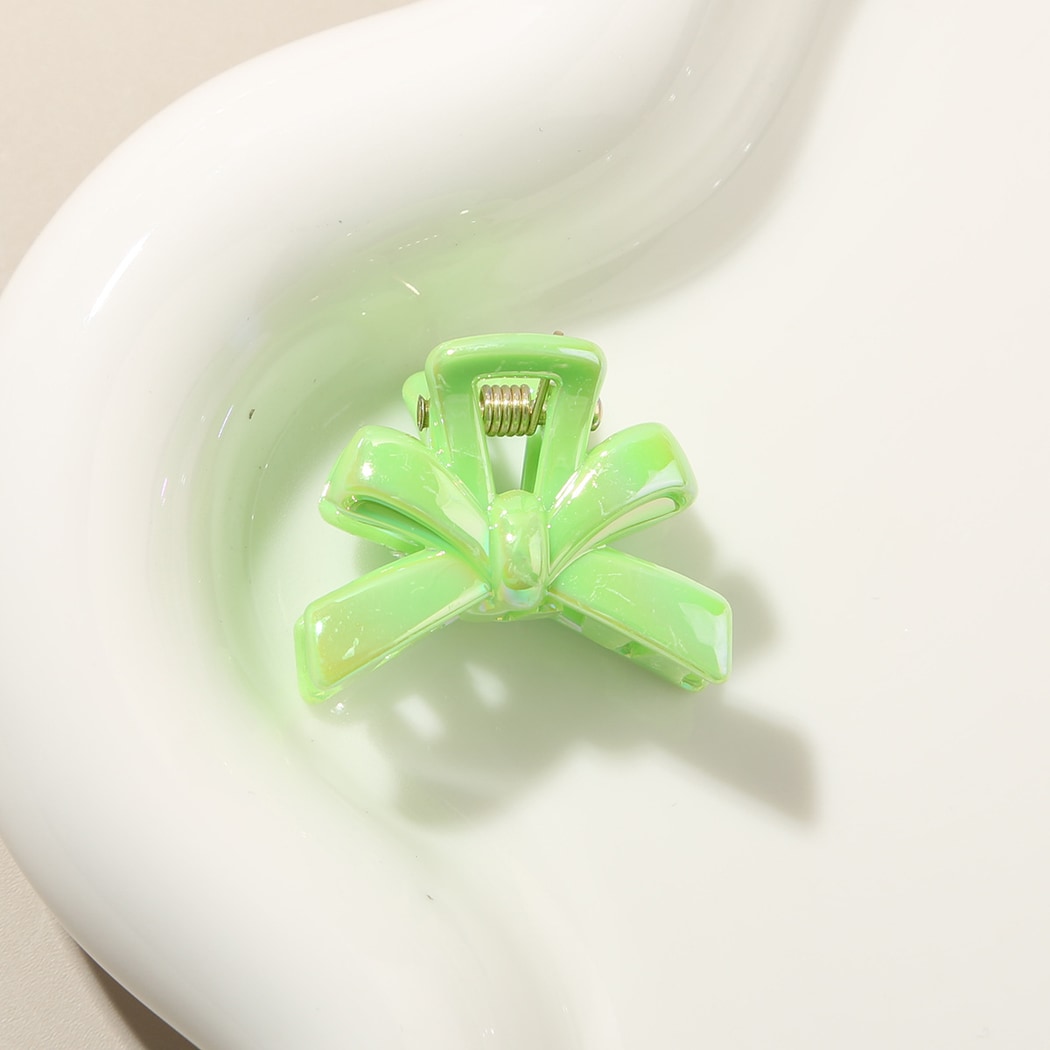 Beau - Glossy Plastic Bow Detail Side Hair Claw Clip