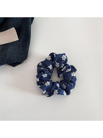 Gifty - Retro Blue Fashion Scrunchie