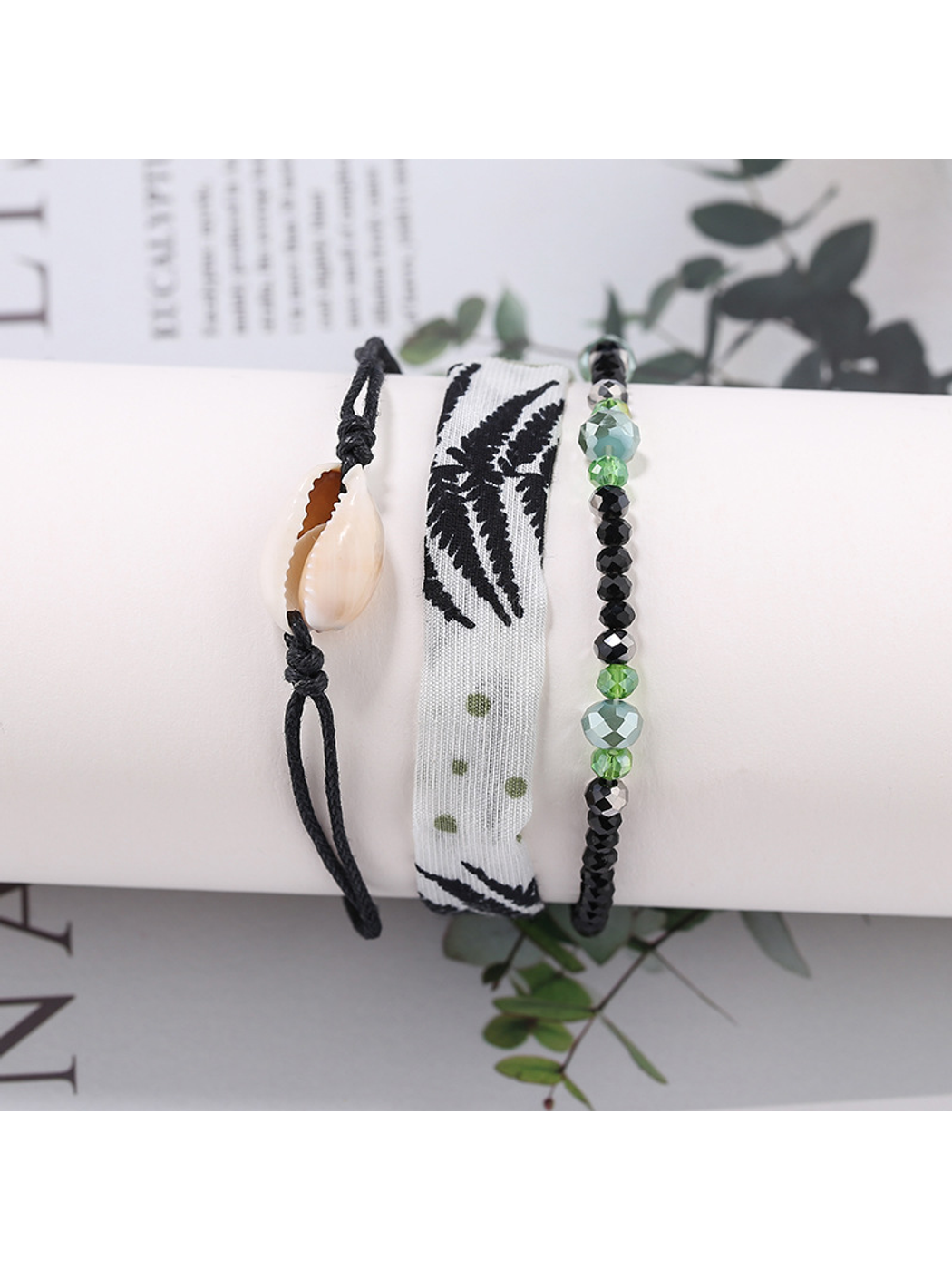Lovra - Ocean Style Layered Shell Shaped Beaded Bracelet