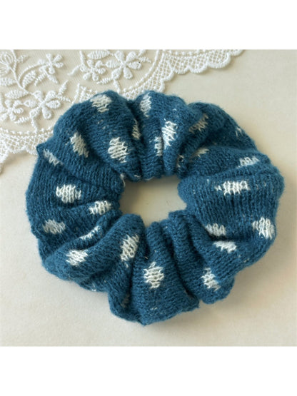 Gifty - Loose Knit Scrunchie Hair Tie