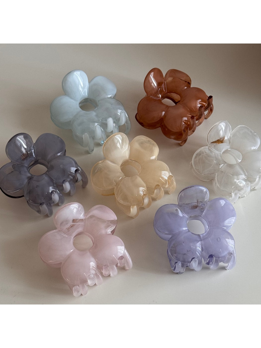 Beau - Sweet Floral Openwork Hair Claw Clip