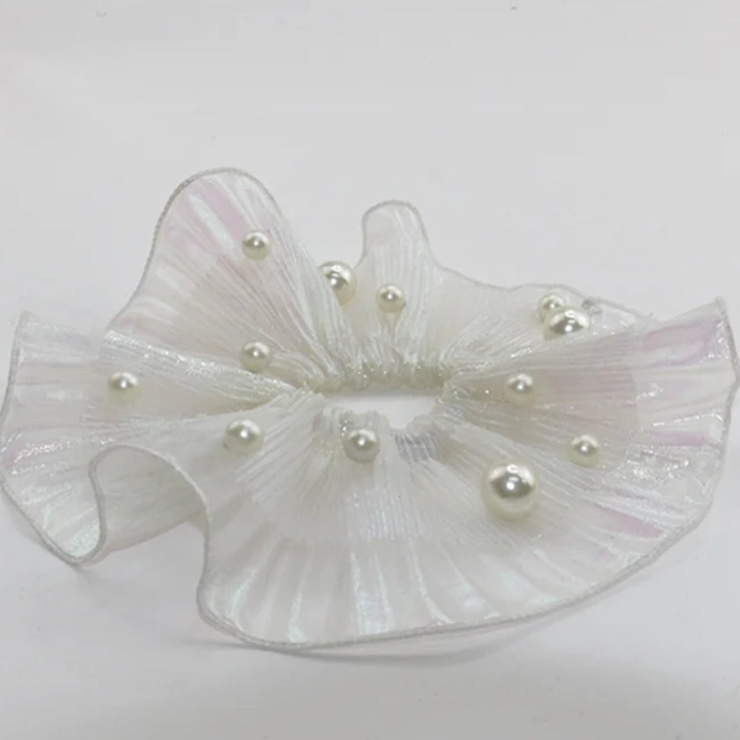 Gifty - Floral Ruffled Scrunchie