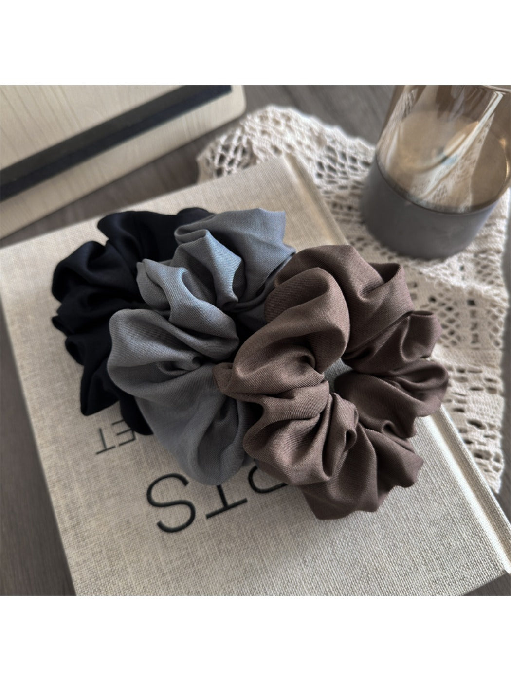 Gifty - Fashionable Solid Color Hair Ties