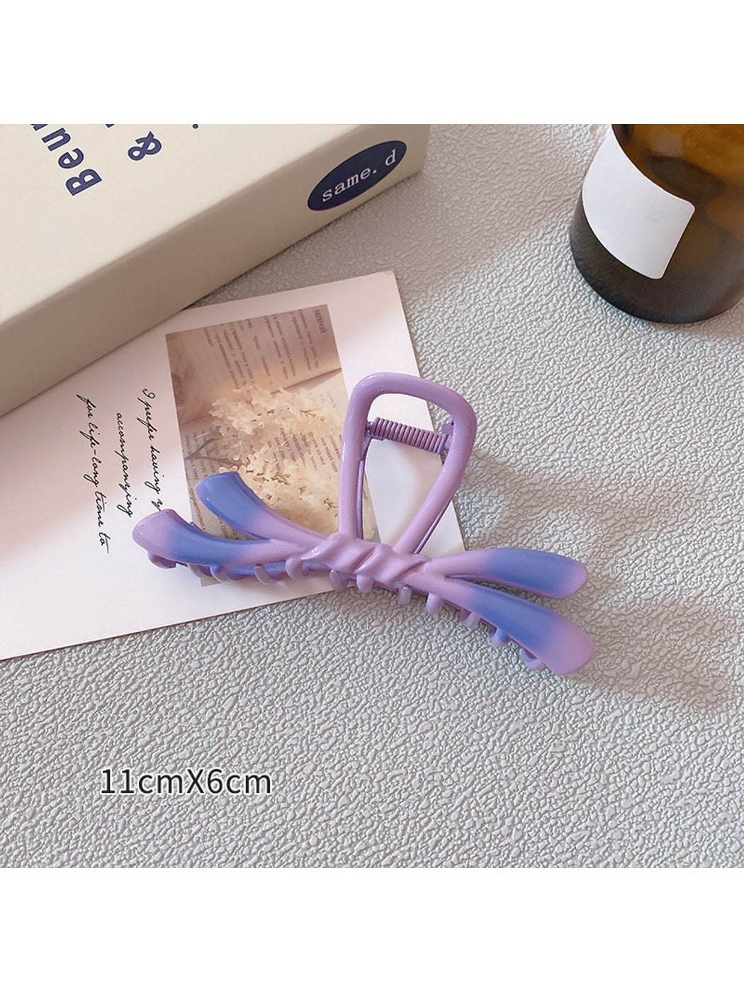 Beau - Gradient Cutout Butterfly Alloy Hair Claw Clip