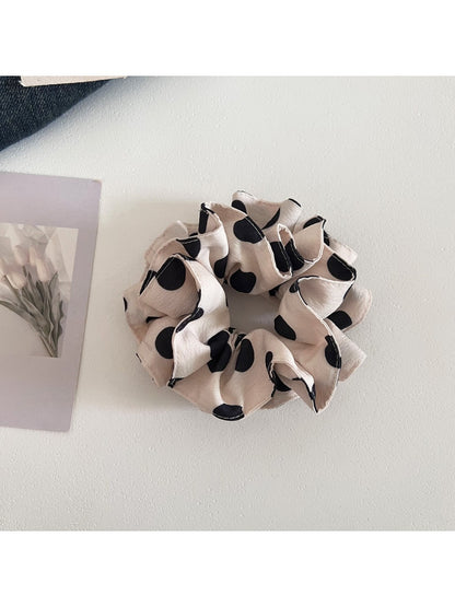 Gifty - Vintage Polka Dots Scrunchie