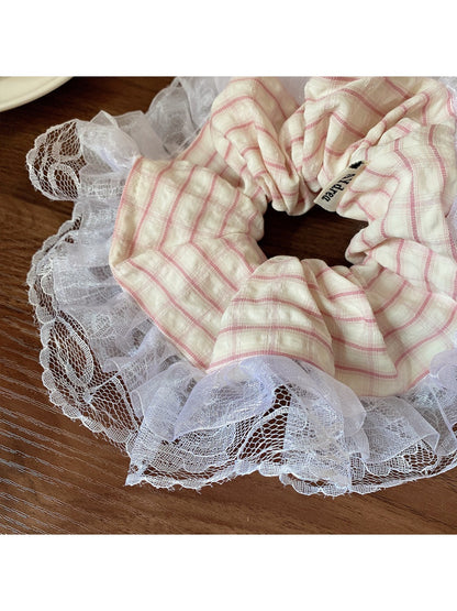 Gifty - Macaron Pastel Lace Trimmed Scrunchies