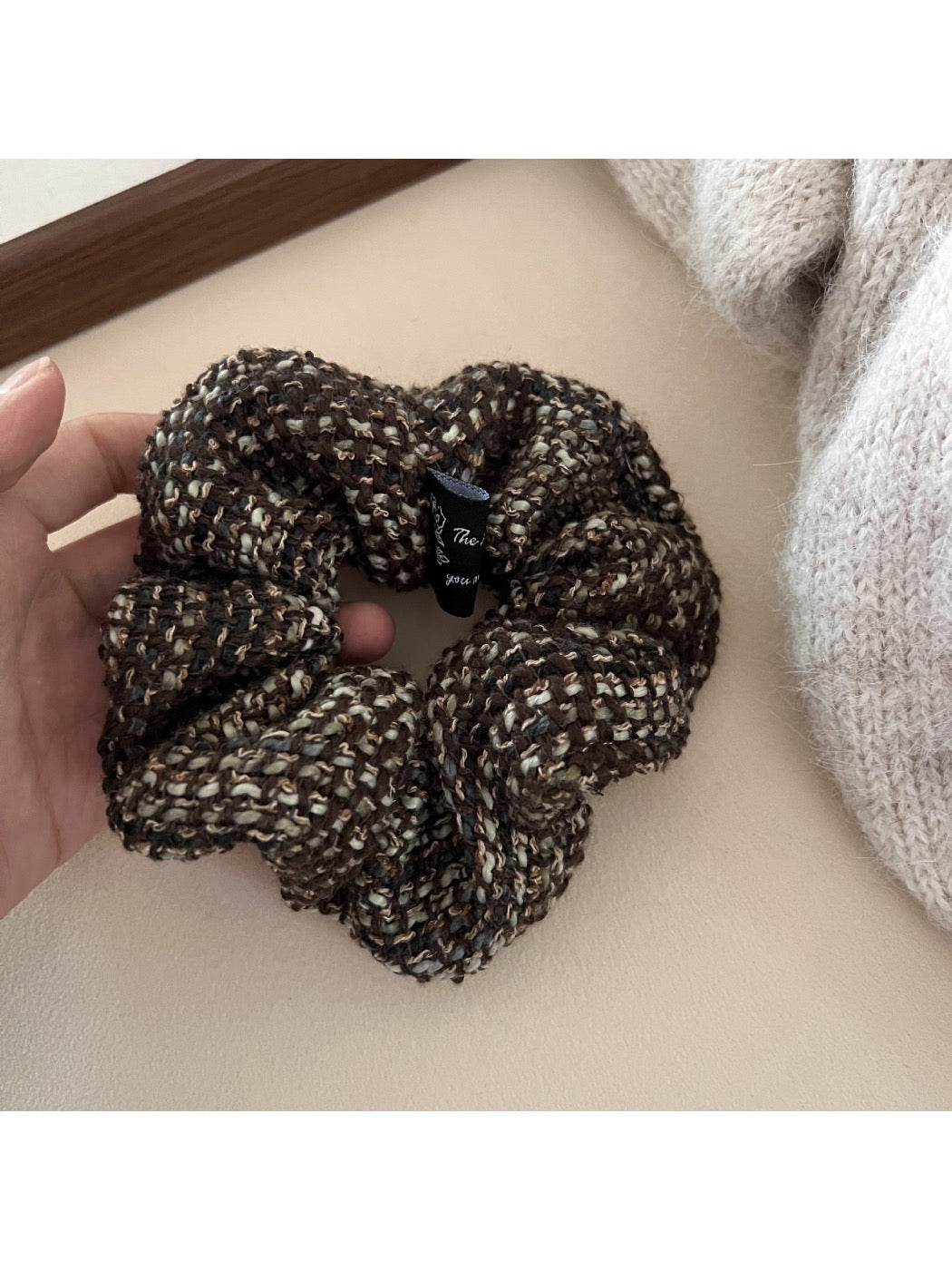 Gifty - Thick Tweed Hair Scrunchie