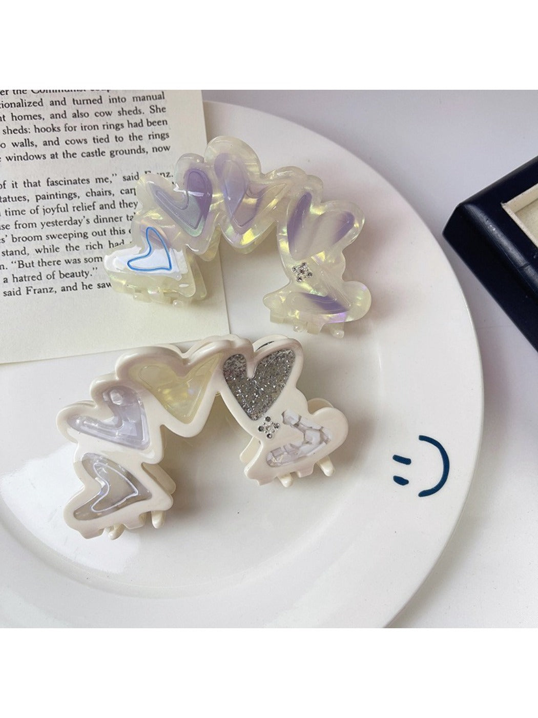 Beau - Love Flower Shaped Acetate Hair Clip