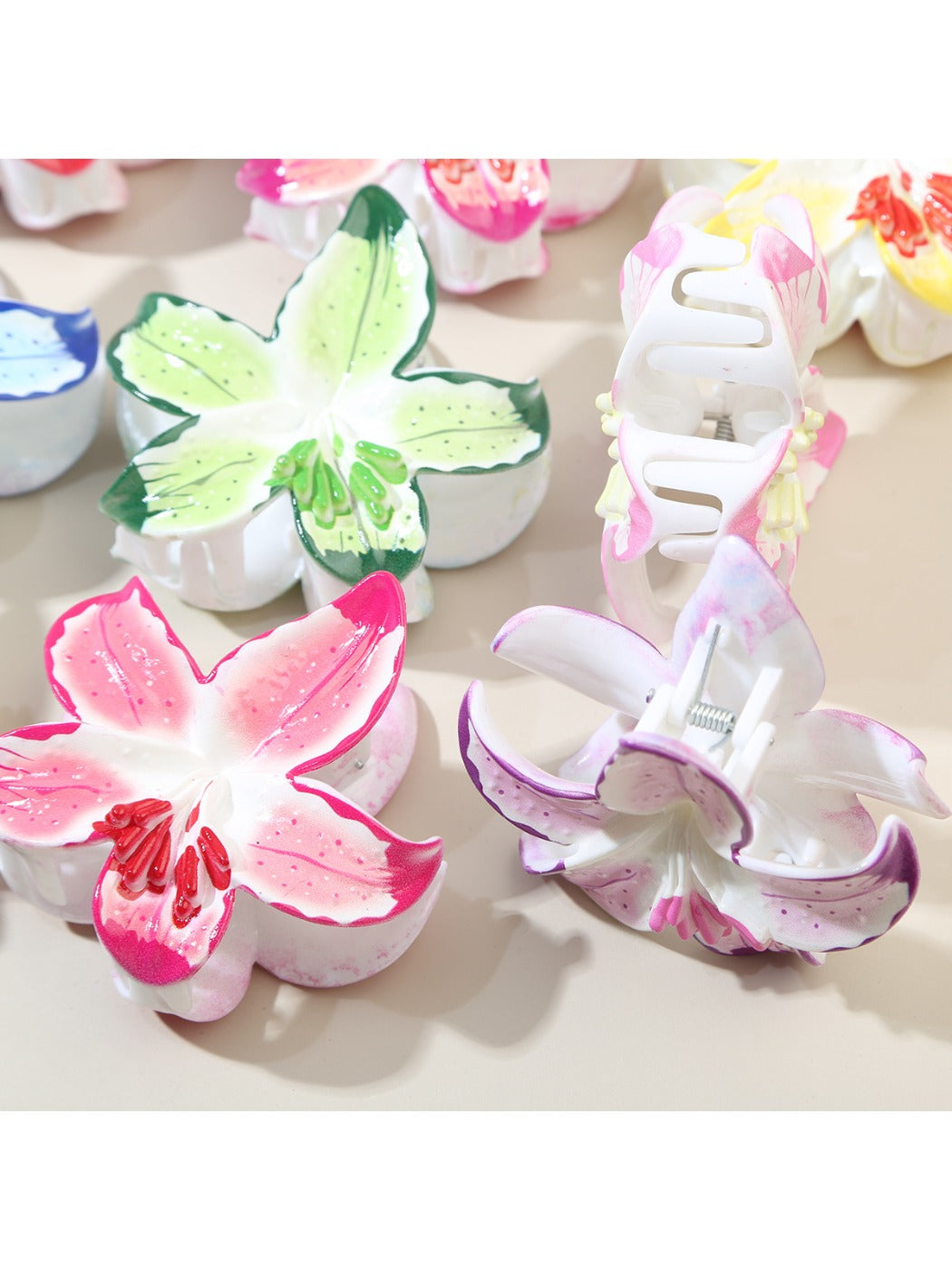 Beau - Starfish Flower Hair Clip