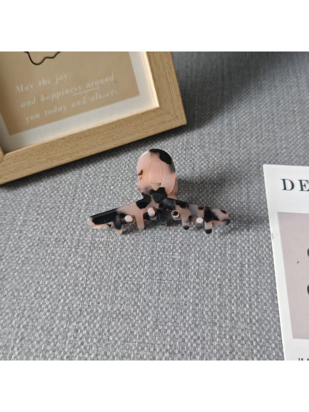 Beau - Colorful Cross-Shaped Hair Clip