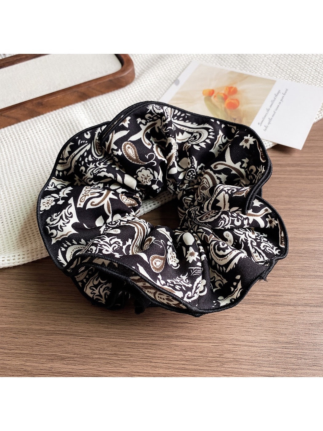 Gifty - Four Layer Floral Scrunchie