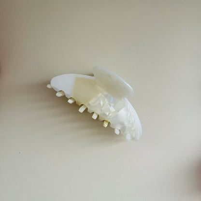 Beau - Modern Minimalist Acetate Hair Claw Clip