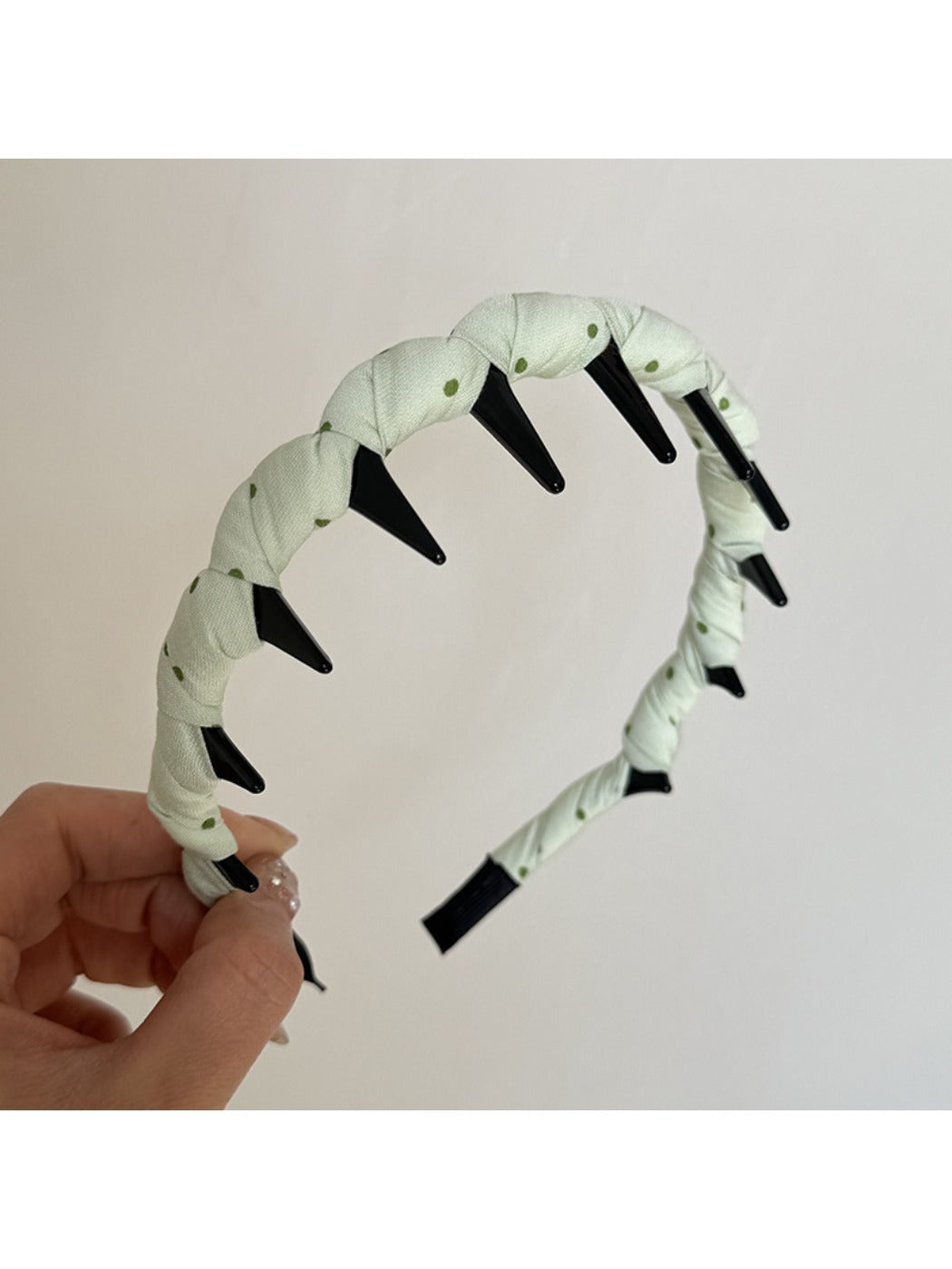 Gifty - Minimalist Polka Dot Long Tooth Headband
