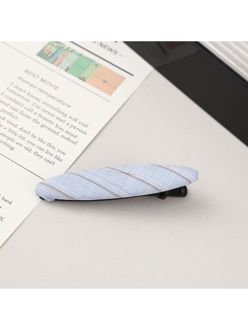 Beau - Plaid Fabric Oval Side Bangs Hair Clip