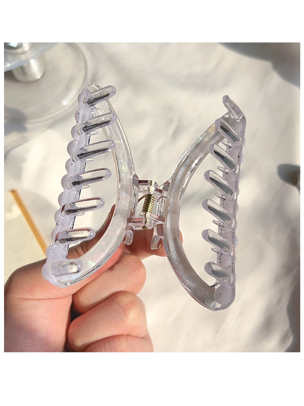 Beau - Minimalist Semi Circle Openwork Claw Clip