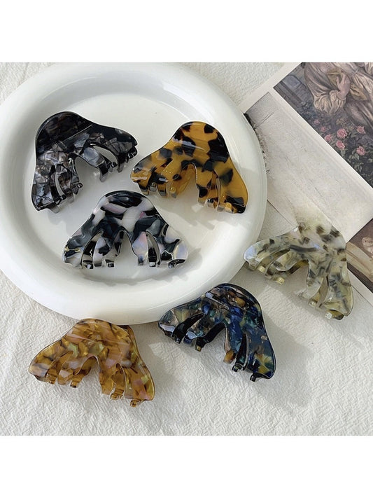Beau - Exquisite Triangular Acetate Hair Clip