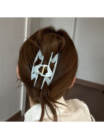 Beau - Openwork Five Pointed Star Claw Clip