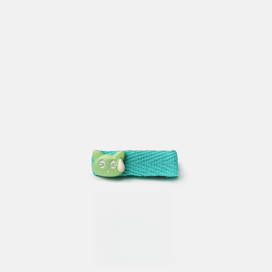 Beau - Cartoon Cat Motif Fabric Trim Hair Clip