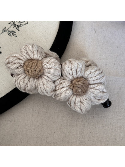 Beau - Knitted Flower Shaped Banana Hair Clip