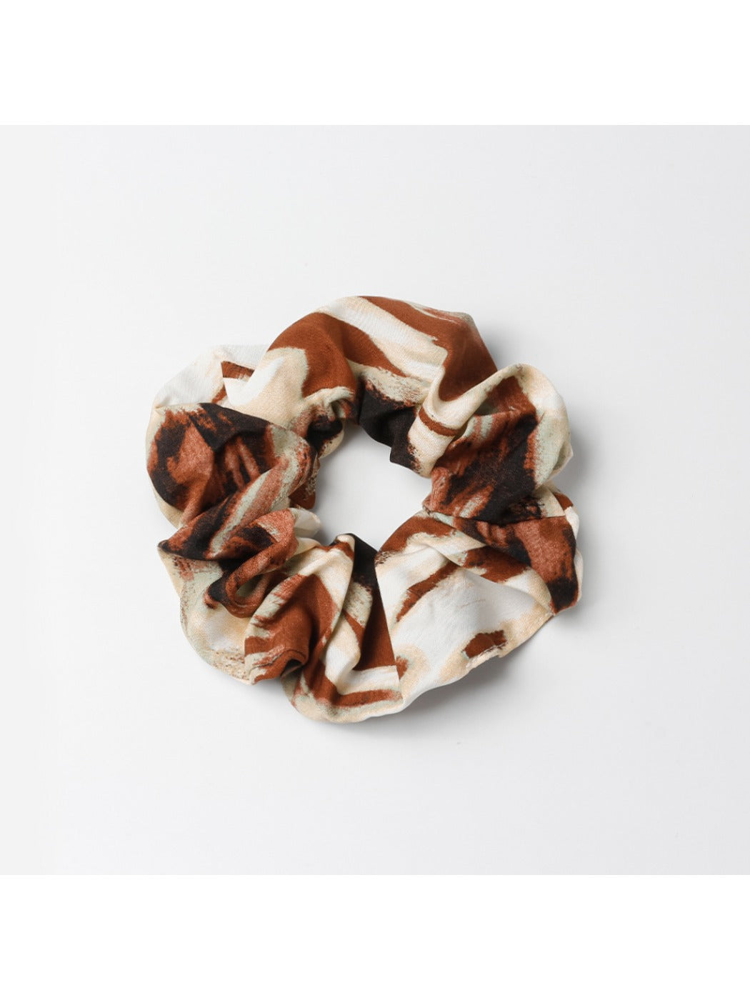 Gifty - Trendy Oil Painting Print Scrunchie