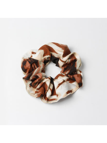 Gifty - Trendy Oil Painting Print Scrunchie