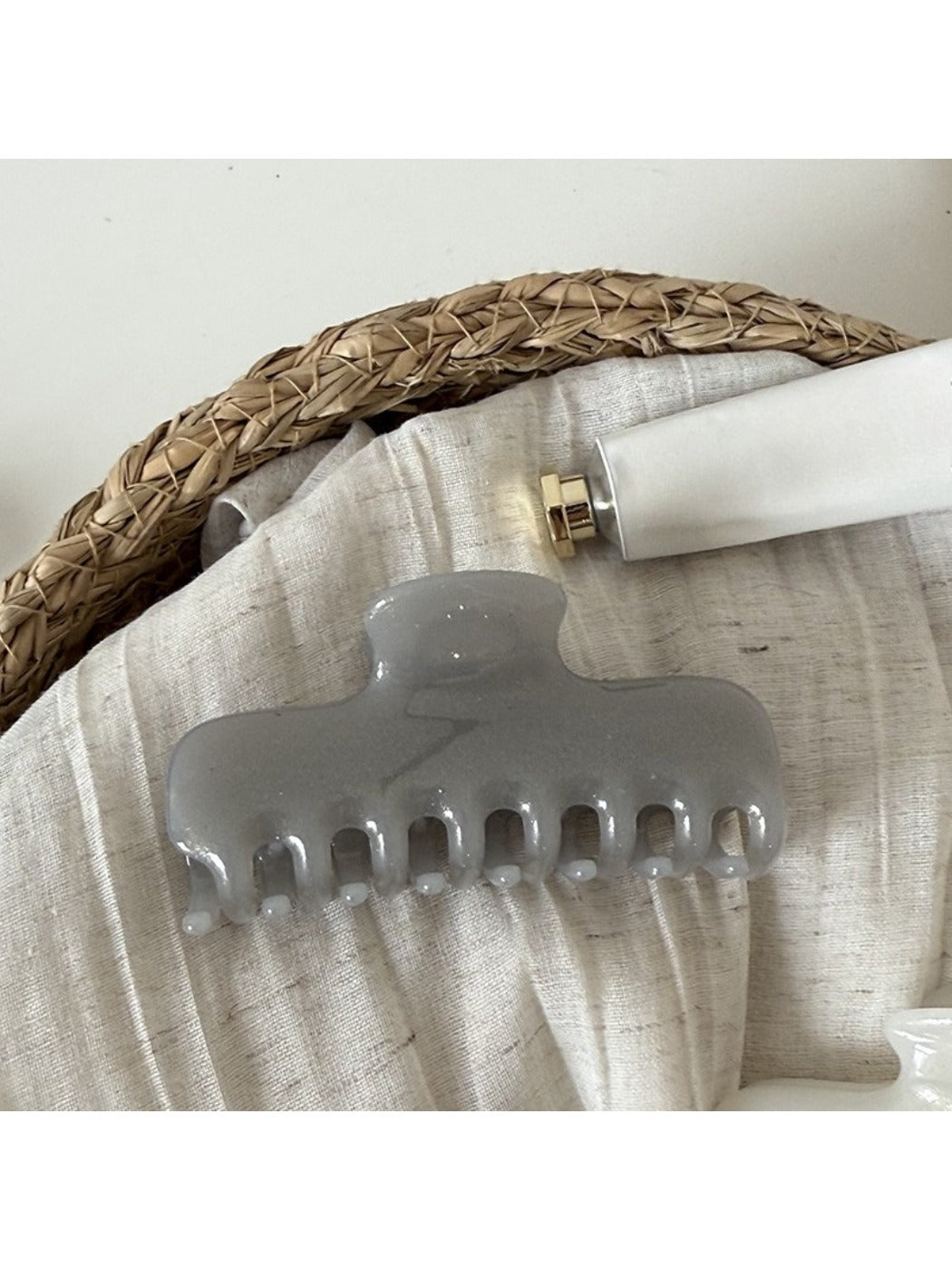 Beau - Sweet Large Square Hair Claw Clip
