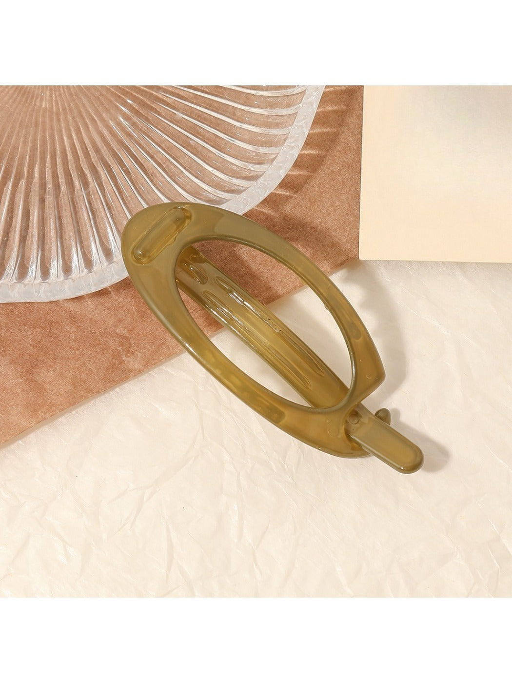 Beau - Delicate Oval Shaped Hair Clip