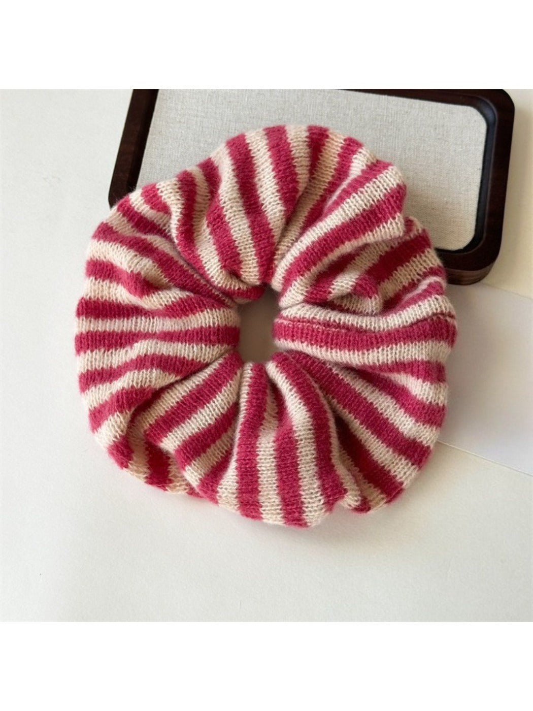 Gifty - Knitted Striped Hair Scrunchie