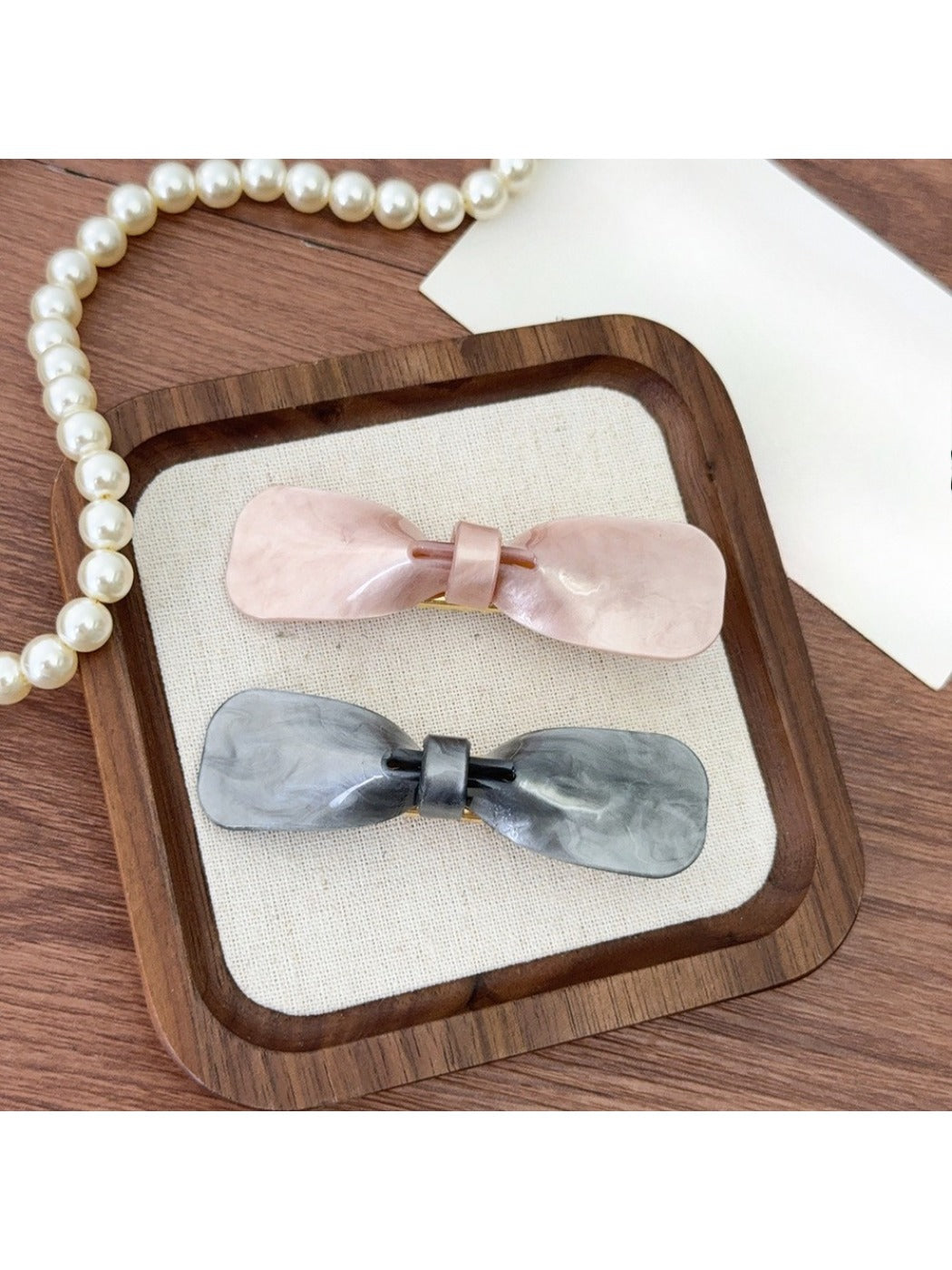 Beau - Cute Acetate Bow Hair Clip