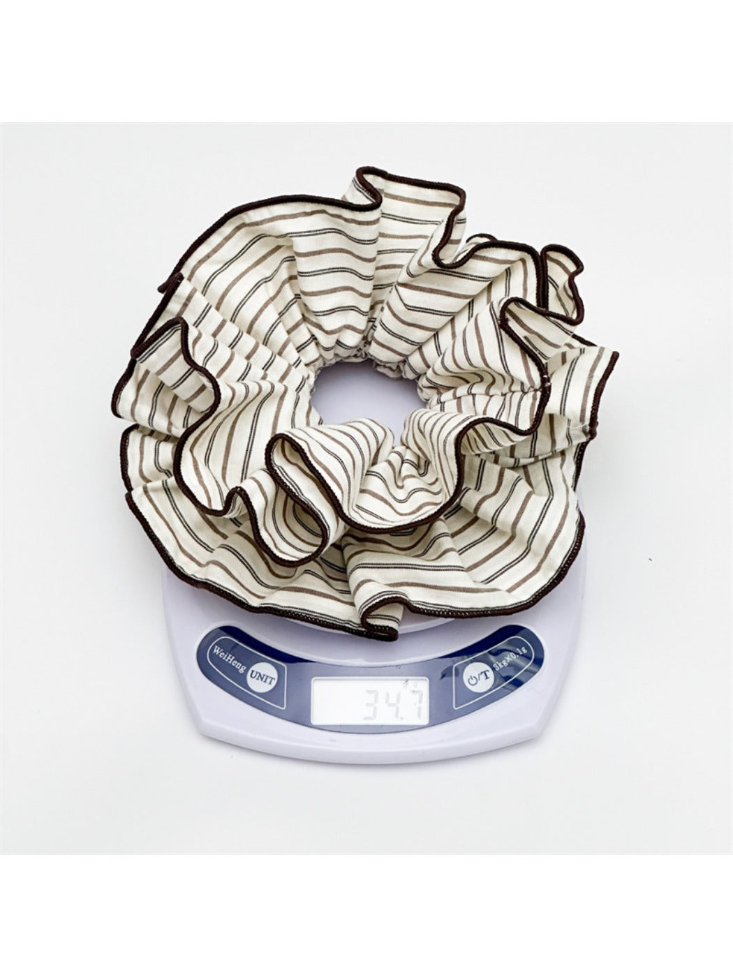 Gifty - Fashionable Striped Hair Scrunchie