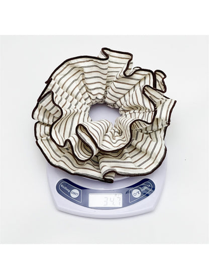 Gifty - Fashionable Striped Hair Scrunchie