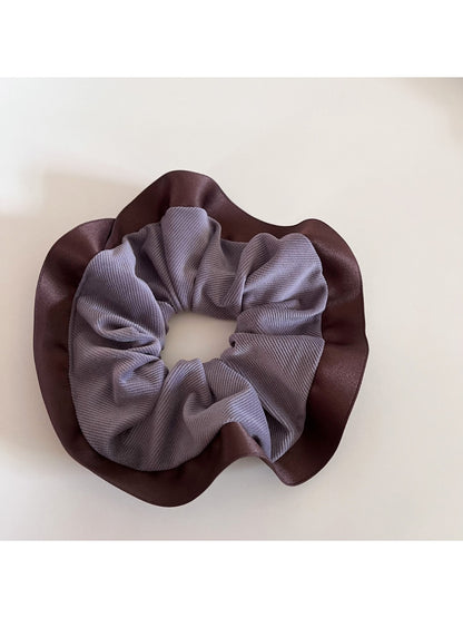 Gifty - Contrast Color Versatile Scrunchie