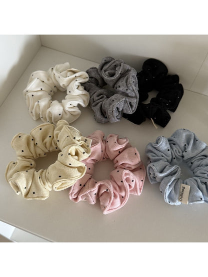 Gifty - Polka Dot Polyester Printed Scrunchie