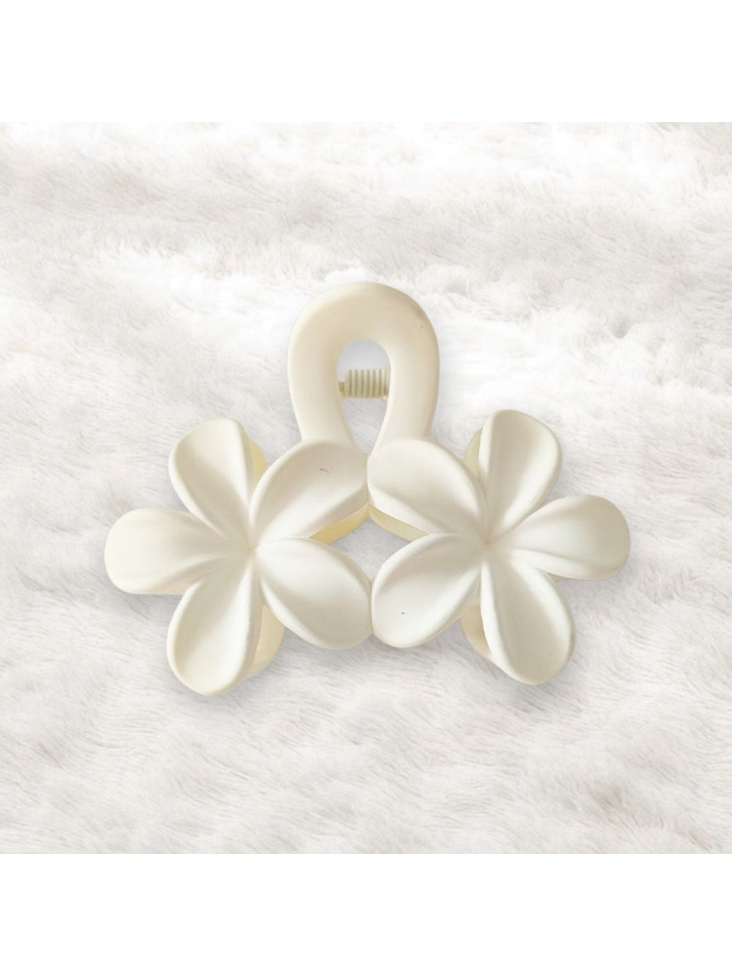 Beau - Matte Petal Design Floral Hair Claw Clip