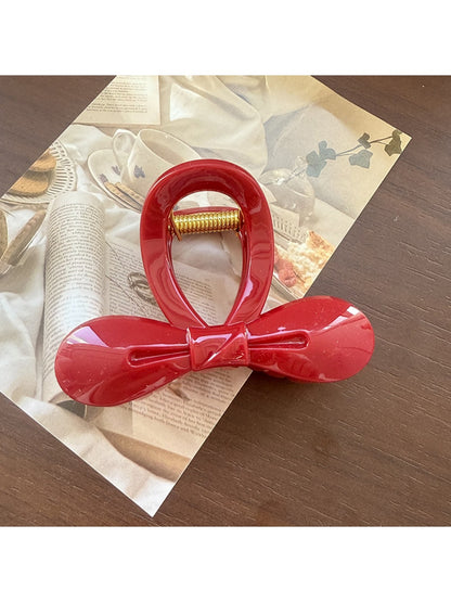 Beau - Cutout Bow Tie Hair Claw Clip