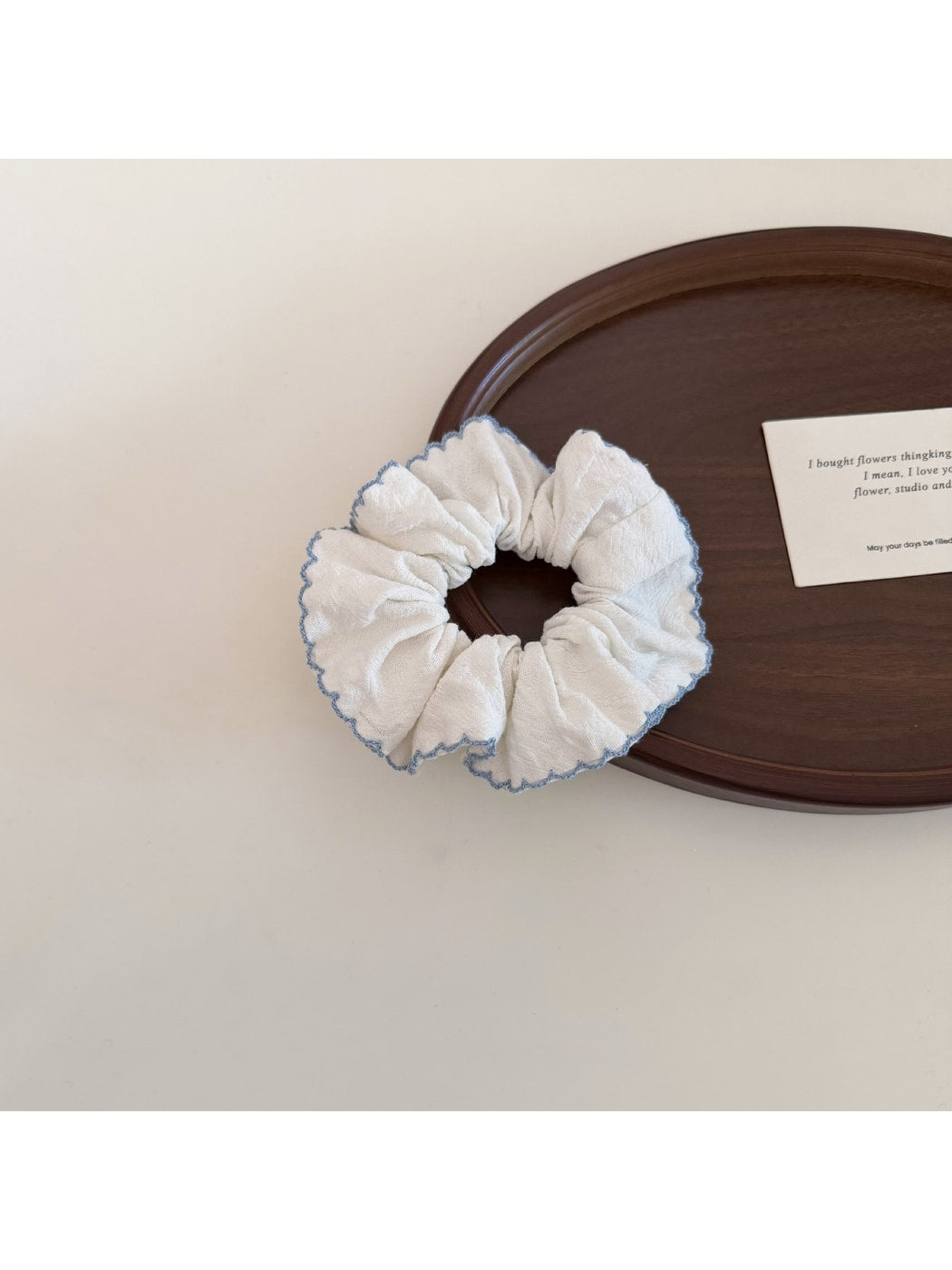 Gifty - Double Layer White Ruffle Edge Scrunchie
