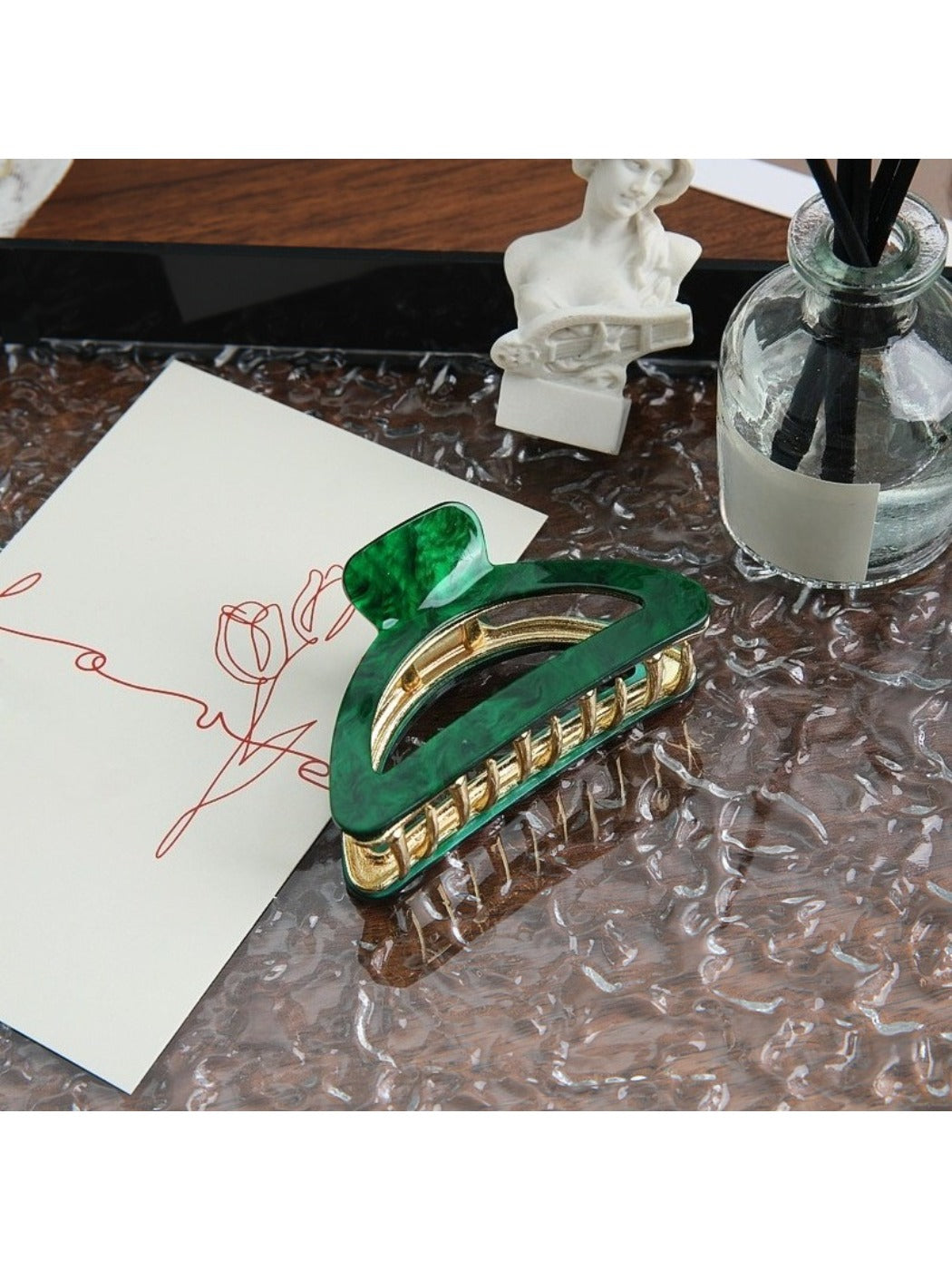 Beau - Solid Color Claw Clip