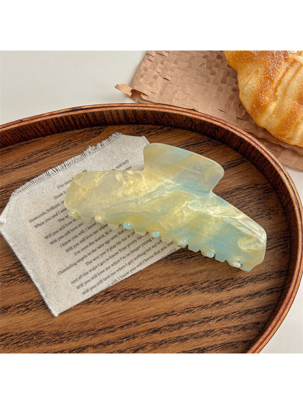 Beau - Sweet Style Marbled Claw Clip