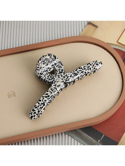 Beau - Elegant Large Hair Claw Clip