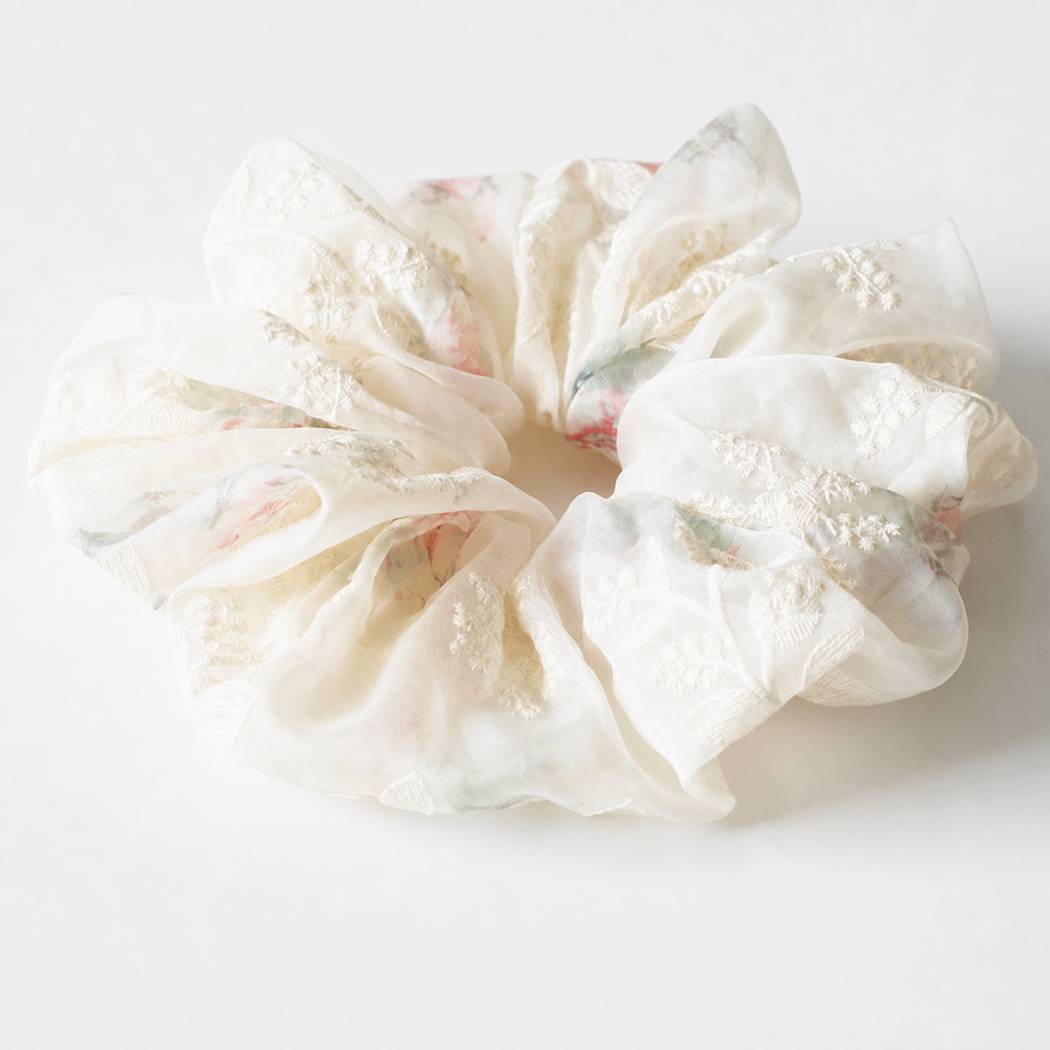 Oversized Mesh Scrunchie Collection variant image