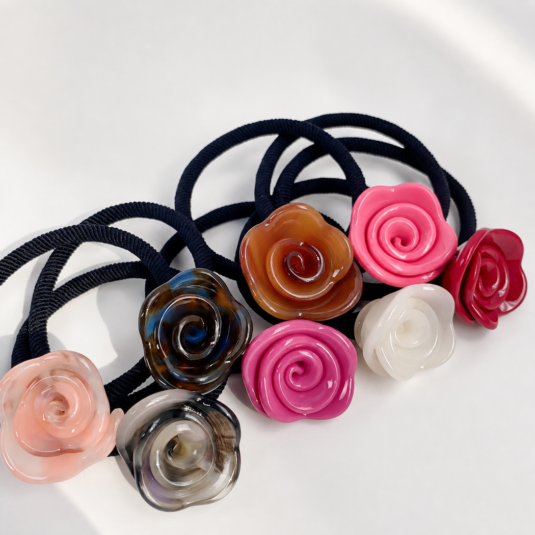 Gifty - Floral Charm Hair Tie Collection