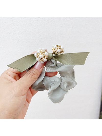 Gifty - Satin Floral Hair Tie