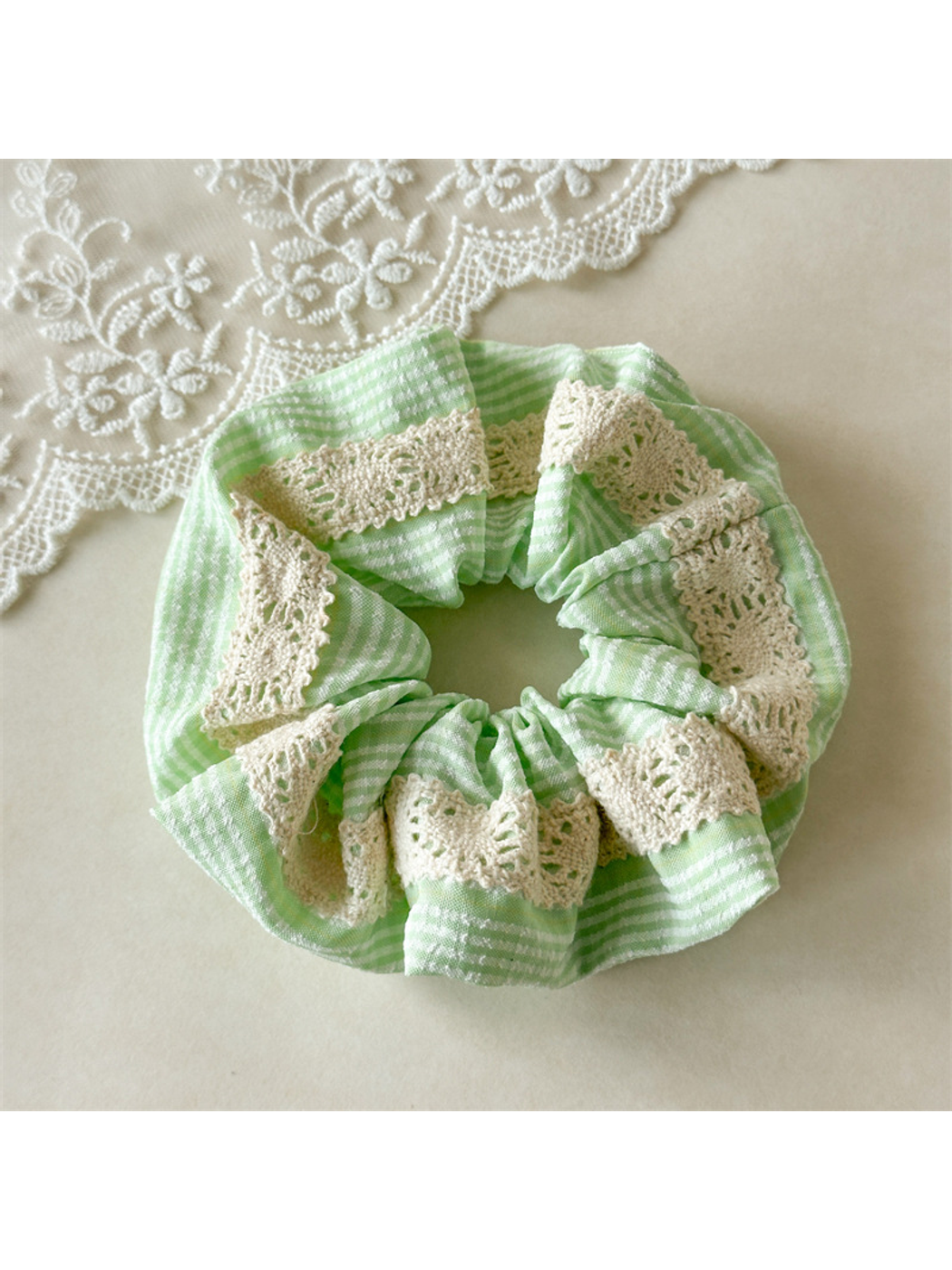 Gifty - Plaid Lace Trim High Stretch Hair Tie