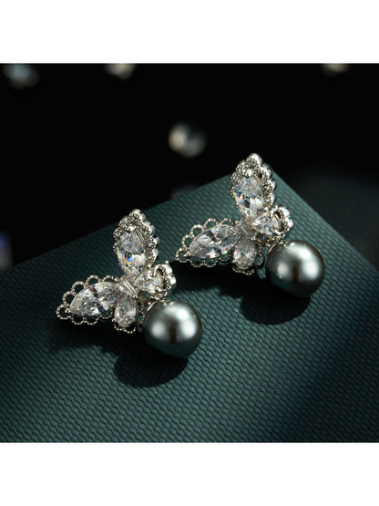 Earedge - Vintage Openwork Butterfly Stud Earrings