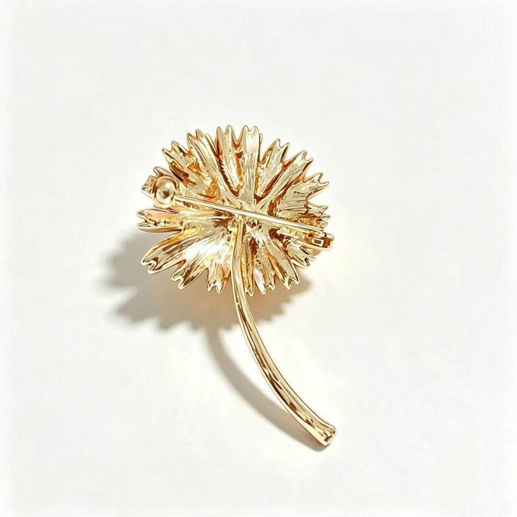 Daisy curved stem brooch, alternate view 4