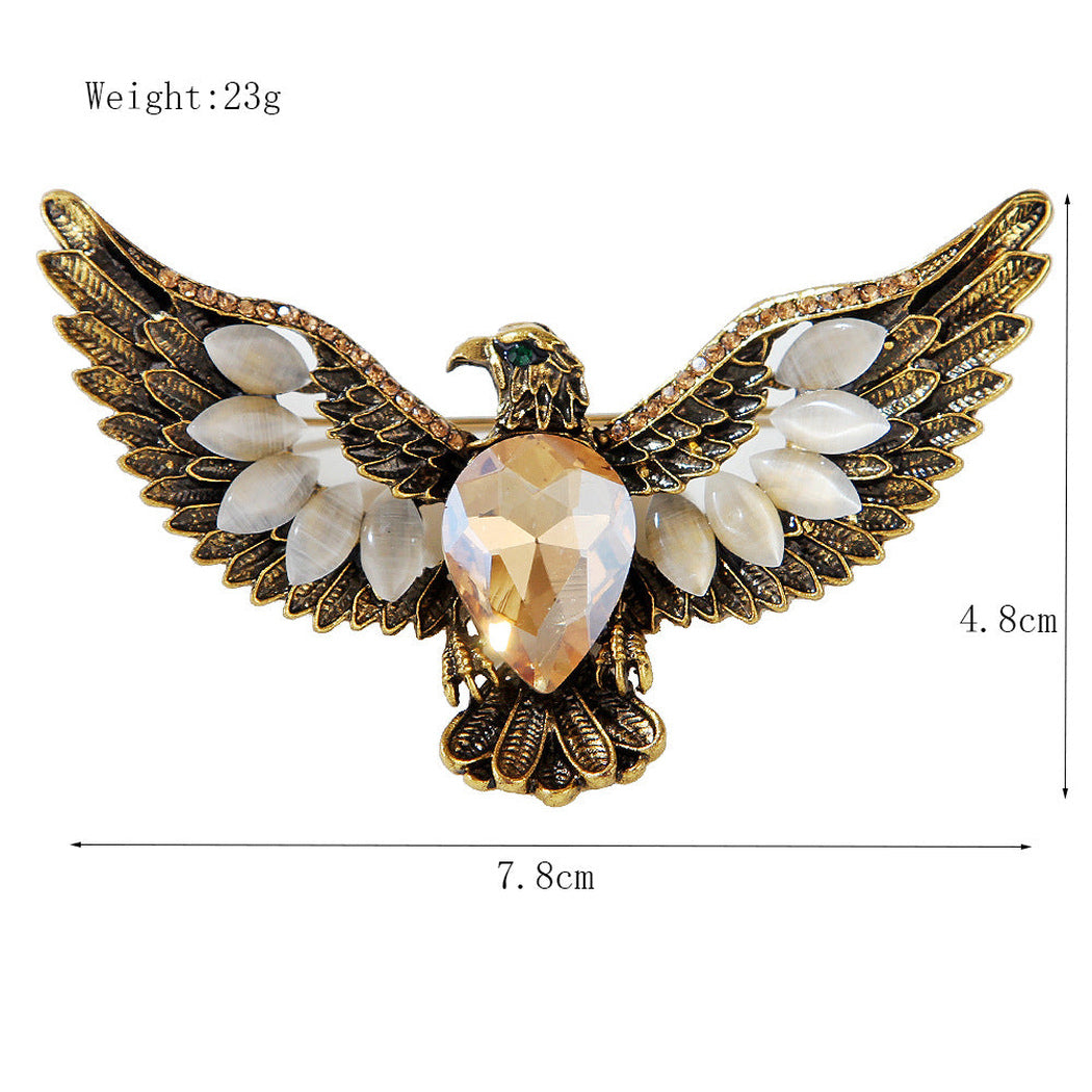 Spread-wing eagle heart accent brooch, alternate view 4