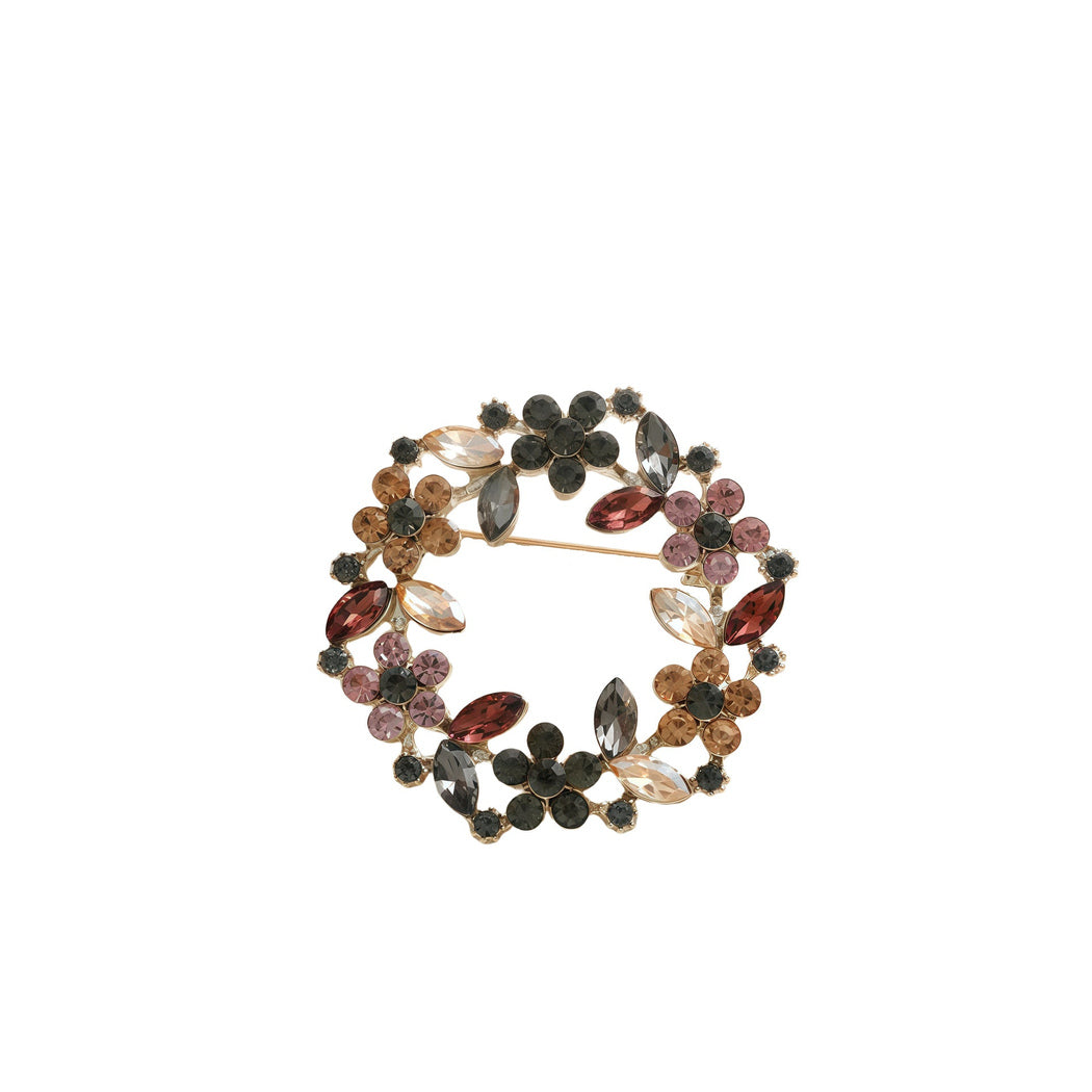 Style 5 brooch, front view