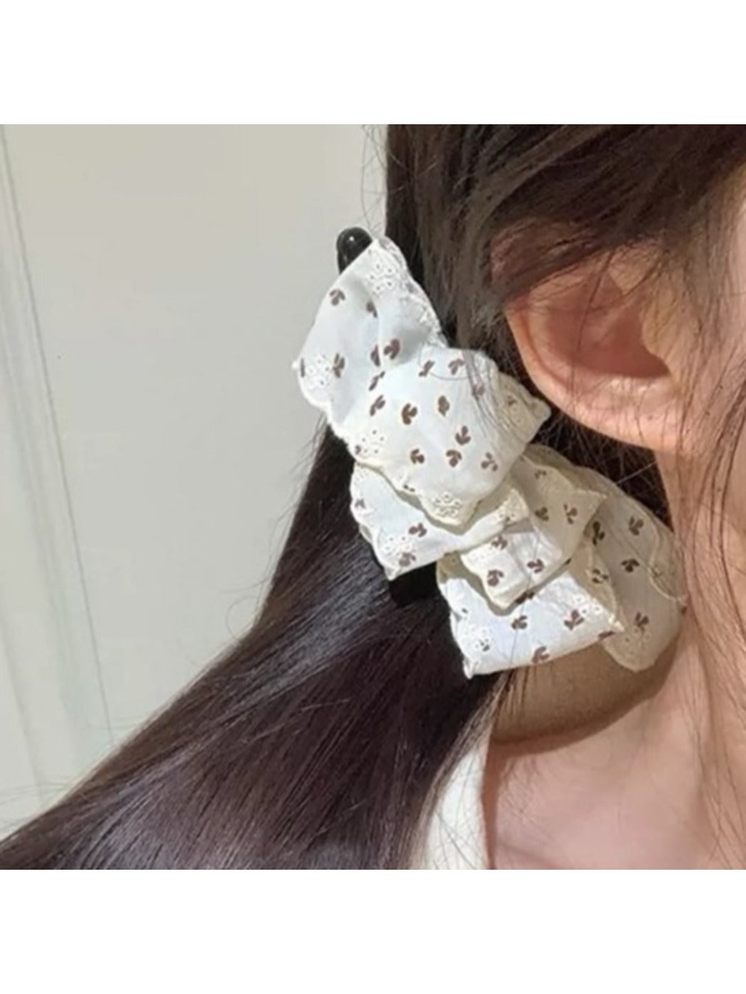 Beau - White Bow Banana Clip